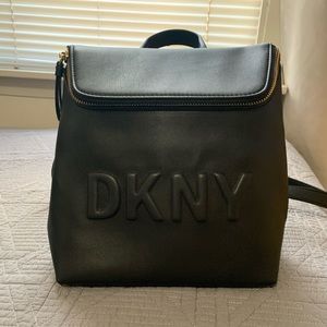 DKNY Tilly small logo backpack (vegan leather)